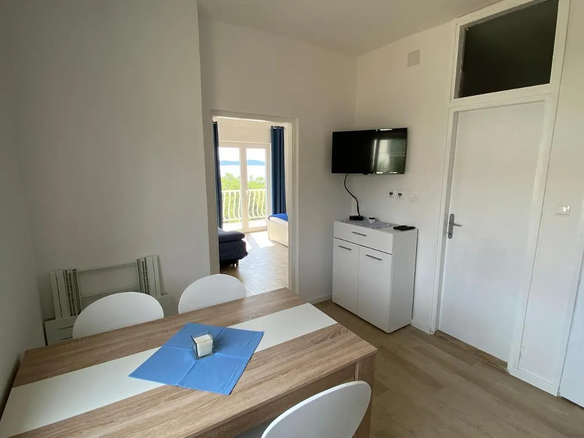 Apartment Apartmani Solis Sveti Petar
