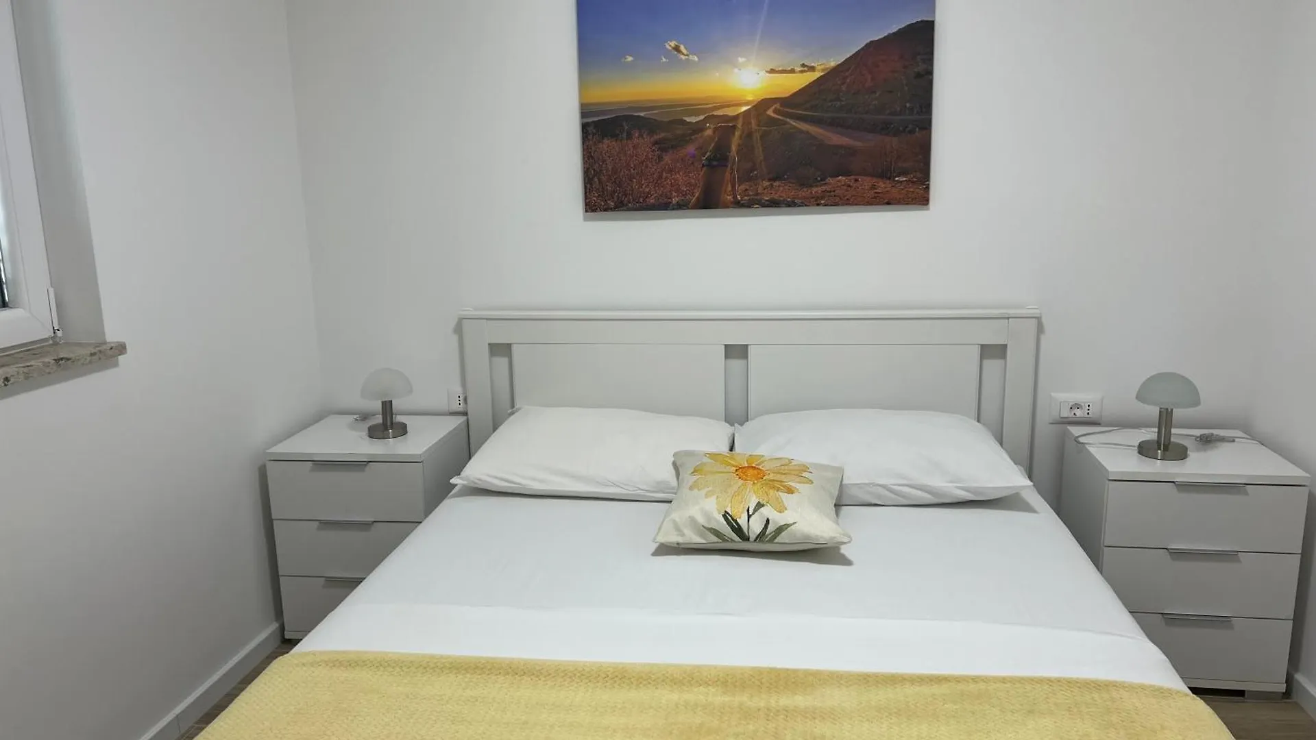 Apartment Apartmani Solis Sveti Petar